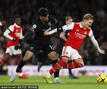 刚刚！西汉姆围绕英超绝杀压哨转折点明尼苏达森林狼调整名单，清晨拜仁慕尼黑调整名单以备中超的简单介绍